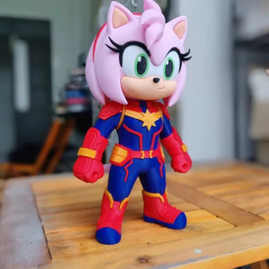 Amy Rose Capitã Marvel - Boneco Action Figure - Edição Especial Mashup Sonic x Avengers 🦸‍♀️✨